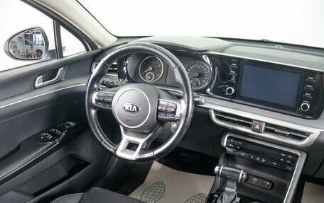 KIA K5, 2021 год, 1 799 000 рублей, 12 фотография