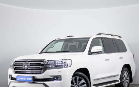 Toyota Land Cruiser 200, 2017 год, 7 300 000 рублей, 4 фотография