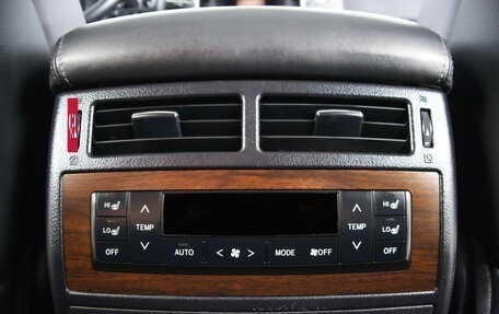 Toyota Land Cruiser 200, 2017 год, 7 300 000 рублей, 24 фотография