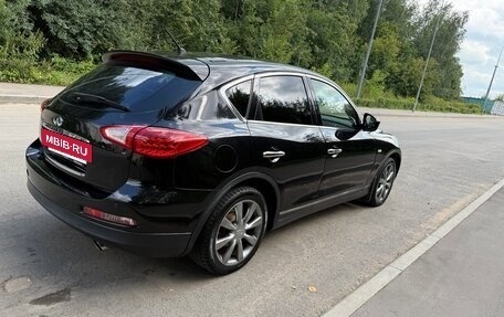 Infiniti QX50 I рестайлинг, 2014 год, 1 390 000 рублей, 5 фотография