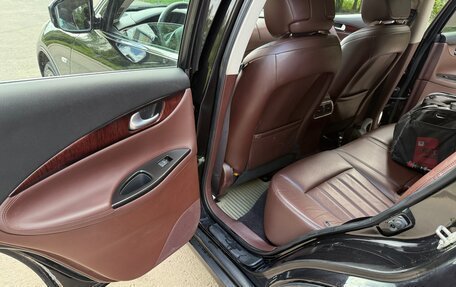 Infiniti QX50 I рестайлинг, 2014 год, 1 390 000 рублей, 16 фотография