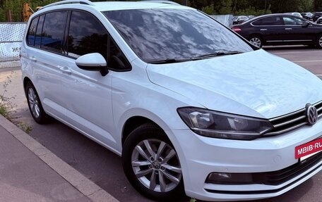 Volkswagen Touran III, 2018 год, 1 200 000 рублей, 3 фотография