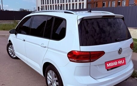 Volkswagen Touran III, 2018 год, 1 200 000 рублей, 6 фотография