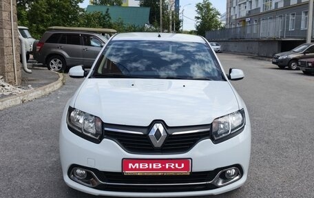 Renault Logan II, 2018 год, 950 000 рублей, 1 фотография