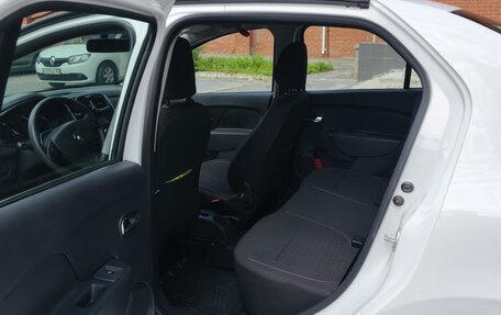 Renault Logan II, 2018 год, 950 000 рублей, 12 фотография