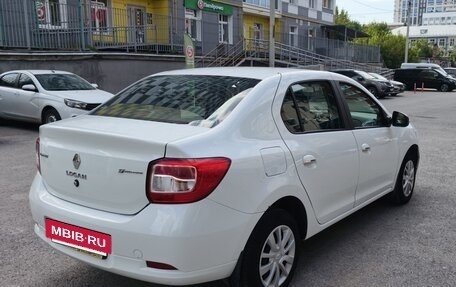 Renault Logan II, 2018 год, 950 000 рублей, 6 фотография