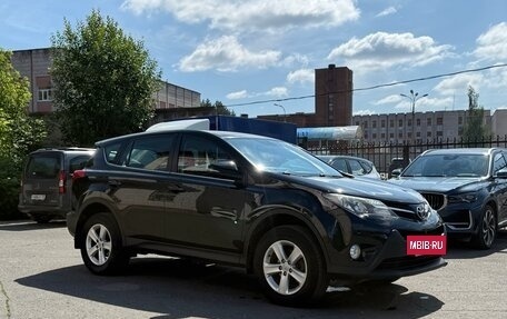 Toyota RAV4, 2015 год, 2 299 000 рублей, 6 фотография