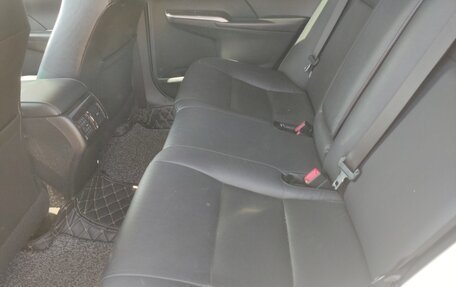 Toyota Camry, 2015 год, 2 300 000 рублей, 13 фотография