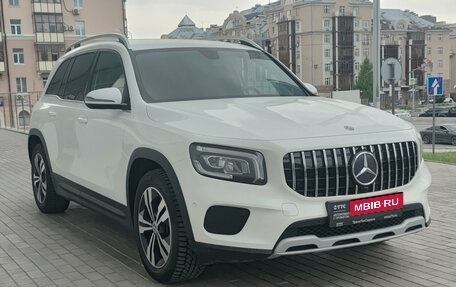 Mercedes-Benz GLB, 2019 год, 2 740 000 рублей, 3 фотография
