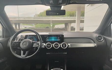 Mercedes-Benz GLB, 2019 год, 2 740 000 рублей, 14 фотография