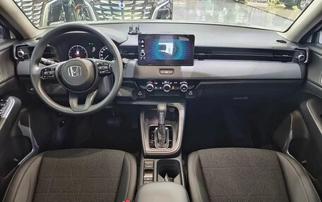 Honda Vezel, 2023 год, 1 490 000 рублей, 8 фотография