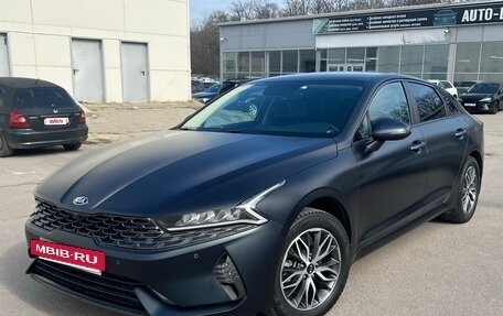 KIA K5, 2021 год, 2 300 000 рублей, 2 фотография