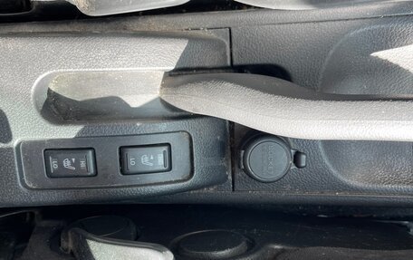 Nissan Tiida, 2012 год, 600 000 рублей, 8 фотография