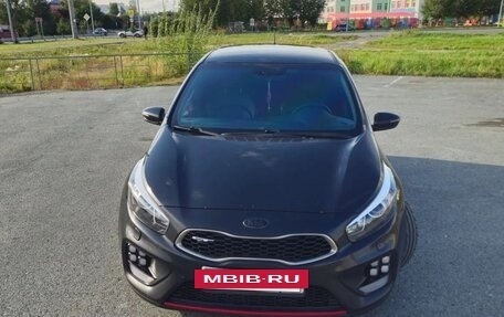 KIA cee'd GT II, 2014 год, 1 350 000 рублей, 18 фотография