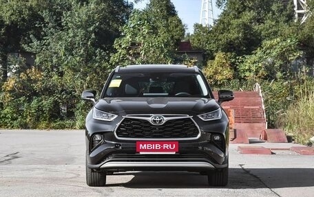 Toyota Highlander, 2026 год, 4 999 999 рублей, 2 фотография