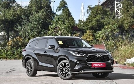 Toyota Highlander, 2026 год, 4 999 999 рублей, 3 фотография