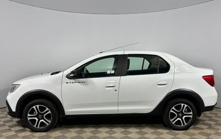 Renault Logan II, 2022 год, 1 340 000 рублей, 2 фотография