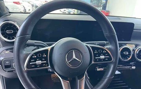 Mercedes-Benz A-Класс, 2023 год, 1 810 000 рублей, 7 фотография