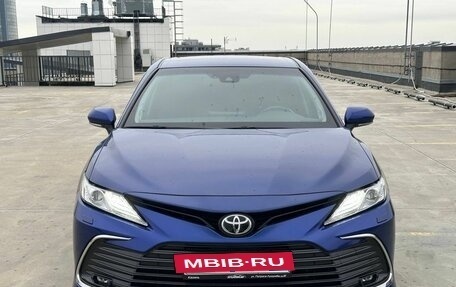 Toyota Camry, 2021 год, 3 090 000 рублей, 8 фотография