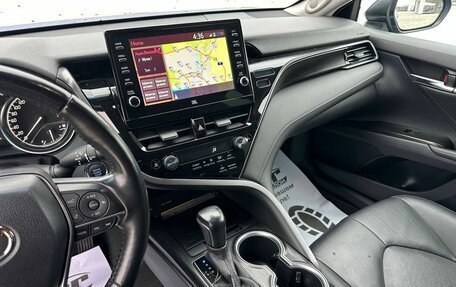 Toyota Camry, 2021 год, 3 090 000 рублей, 18 фотография