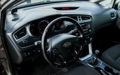 KIA cee'd III, 2015 год, 900 000 рублей, 16 фотография