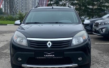 Renault Sandero I, 2013 год, 620 000 рублей, 2 фотография