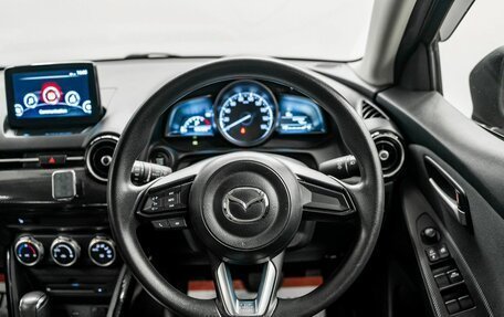Mazda Demio IV, 2017 год, 1 075 000 рублей, 10 фотография