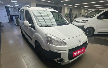 Peugeot Partner II рестайлинг 2, 2012 год, 990 000 рублей, 2 фотография