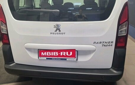 Peugeot Partner II рестайлинг 2, 2012 год, 990 000 рублей, 6 фотография