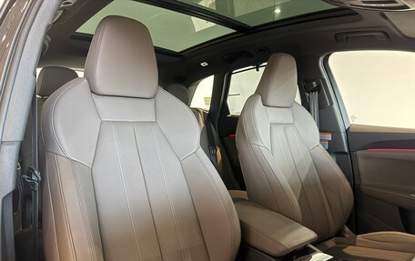 Audi Q5, 2025 год, 8 390 000 рублей, 38 фотография