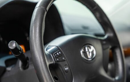 Toyota Avensis III рестайлинг, 2006 год, 1 038 000 рублей, 29 фотография