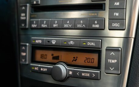 Toyota Avensis III рестайлинг, 2006 год, 1 038 000 рублей, 34 фотография