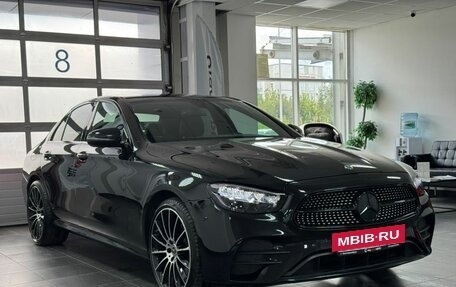 Mercedes-Benz E-Класс, 2020 год, 4 900 000 рублей, 5 фотография
