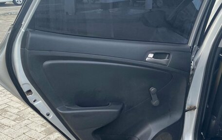 Hyundai Solaris II рестайлинг, 2014 год, 850 000 рублей, 12 фотография