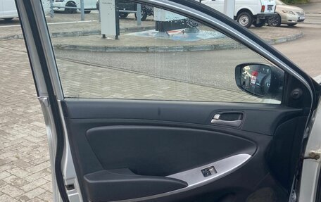 Hyundai Solaris II рестайлинг, 2014 год, 850 000 рублей, 14 фотография