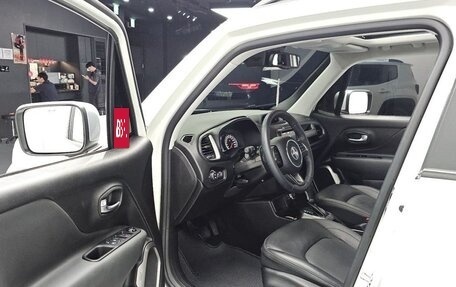Jeep Renegade I рестайлинг, 2022 год, 1 720 000 рублей, 13 фотография