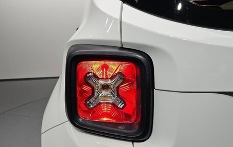 Jeep Renegade I рестайлинг, 2022 год, 1 720 000 рублей, 16 фотография