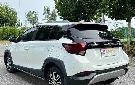 Toyota Yaris XP150 рестайлинг, 2022 год, 1 330 000 рублей, 4 фотография