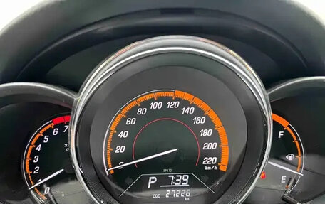 Toyota Yaris XP150 рестайлинг, 2022 год, 1 330 000 рублей, 15 фотография