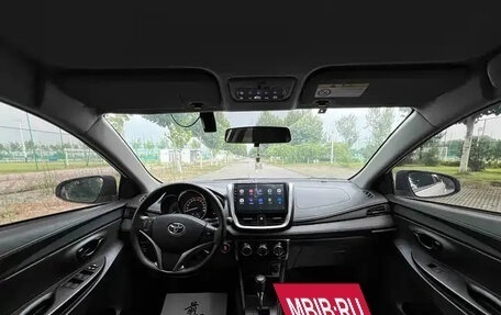 Toyota Yaris XP150 рестайлинг, 2022 год, 1 330 000 рублей, 9 фотография