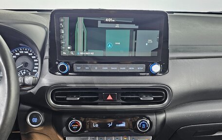 Hyundai Kona I, 2022 год, 1 896 300 рублей, 14 фотография