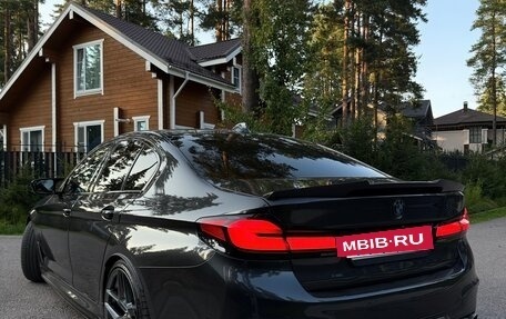 BMW 5 серия, 2018 год, 4 300 000 рублей, 6 фотография