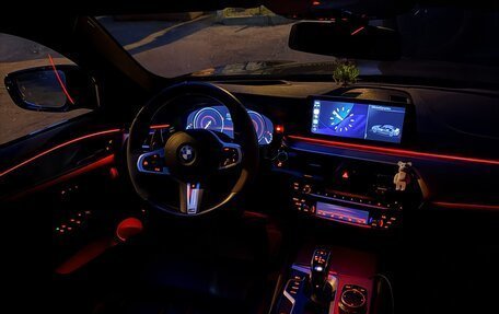 BMW 5 серия, 2018 год, 4 300 000 рублей, 38 фотография