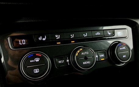 Volkswagen Tiguan II, 2018 год, 2 190 000 рублей, 16 фотография