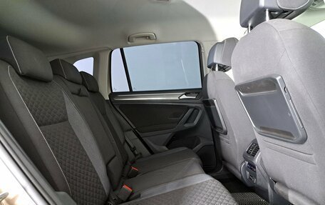Volkswagen Tiguan II, 2018 год, 2 190 000 рублей, 19 фотография