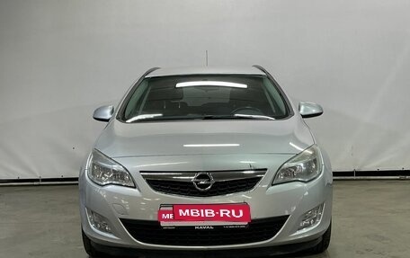 Opel Astra J, 2011 год, 699 000 рублей, 2 фотография