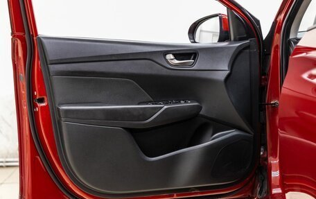 Hyundai Solaris II рестайлинг, 2018 год, 998 000 рублей, 23 фотография