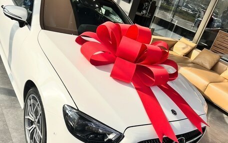 Mercedes-Benz E-Класс, 2023 год, 8 990 000 рублей, 1 фотография