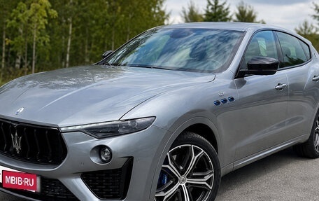 Maserati Levante I, 2022 год, 3 000 000 рублей, 1 фотография