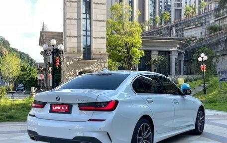 BMW 3 серия, 2023 год, 3 600 000 рублей, 4 фотография